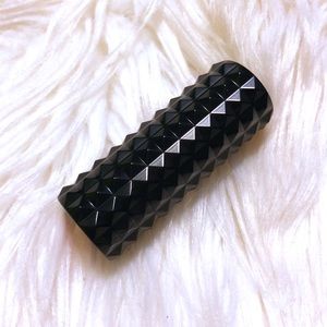 Kat Von D Makeup - Kat Von D Studded Kiss Lipstick - Underage Red π Kat Von D Makeup - Kat Von D Studded Kiss Lipstick - Underage Red π